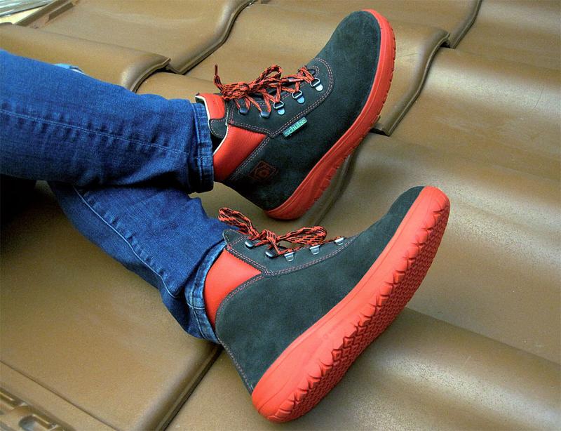 Jakie buty na dach wybrać, by czuć się bezpiecznie i komfortowo?