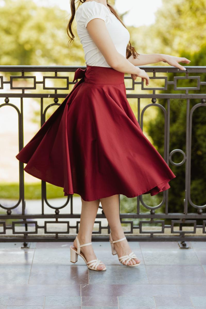 Stylizacje ze spódnicą z koła