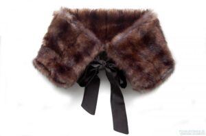 Sekrety eleganckiego stylu: jak uszyć kołnierz z futra krok po kroku