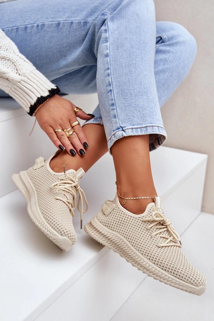 Trendy kolorów i fasonów butów