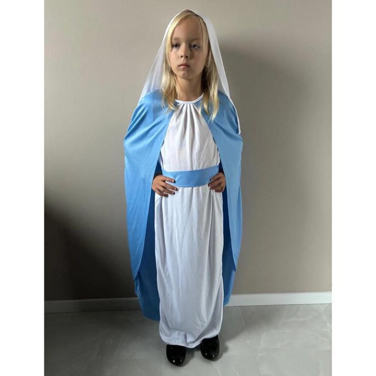 Przewodnik po szyciu: jak wykonać strój Maryi na jasełka krok po kroku