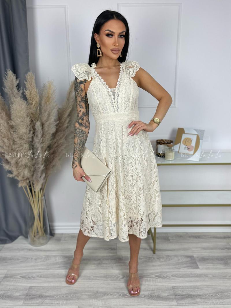 Sukienki do kremowych butów